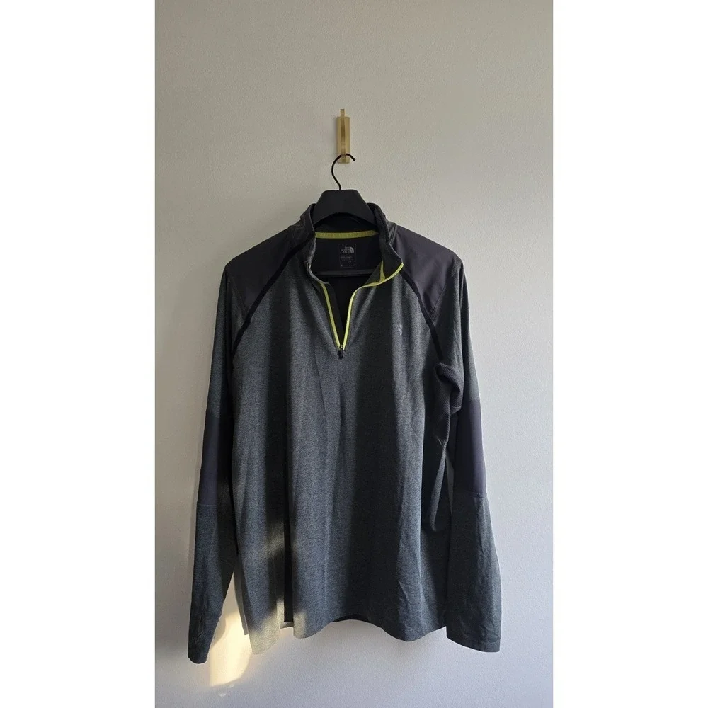 The North Face Gray 1/4 Zip‎ Pullover Men's Large Athletic Running Hiking Top